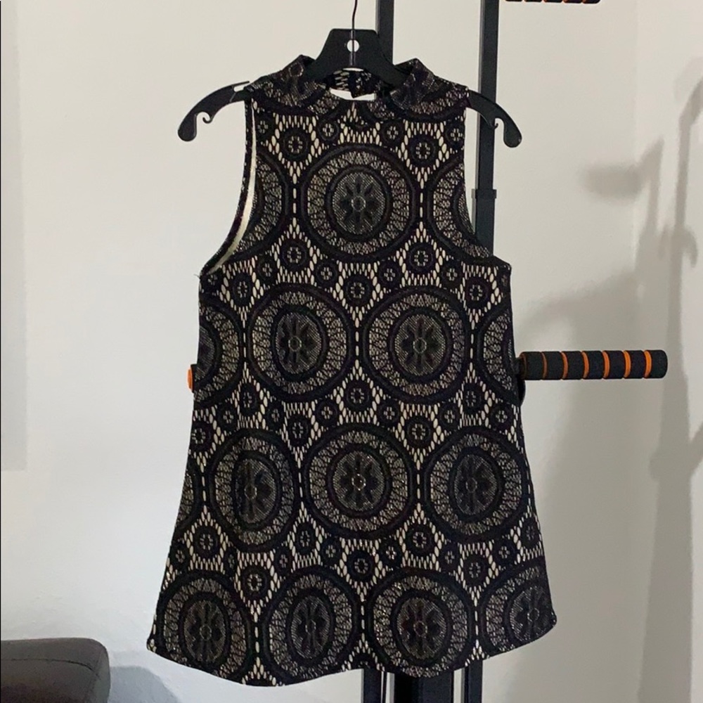 Dress - Picture 4 of 5